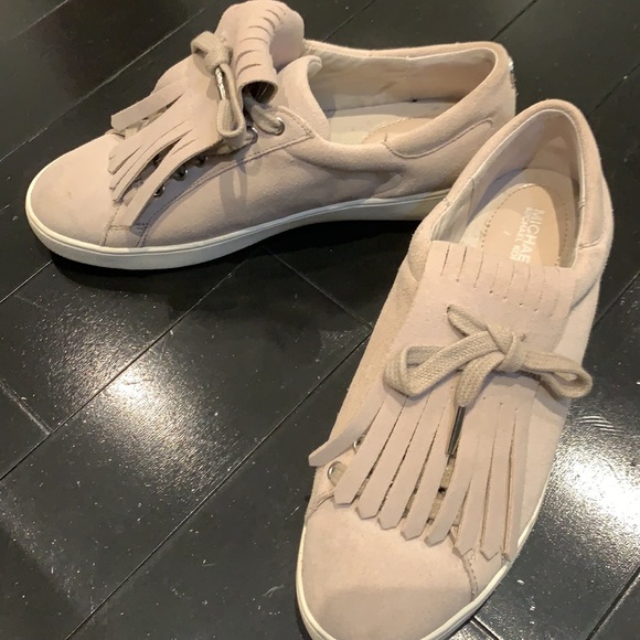 Authentic Michael Kors, genuine suede sneakers. Size 8. stone/tan/cream colour. - Picture 3 of 5